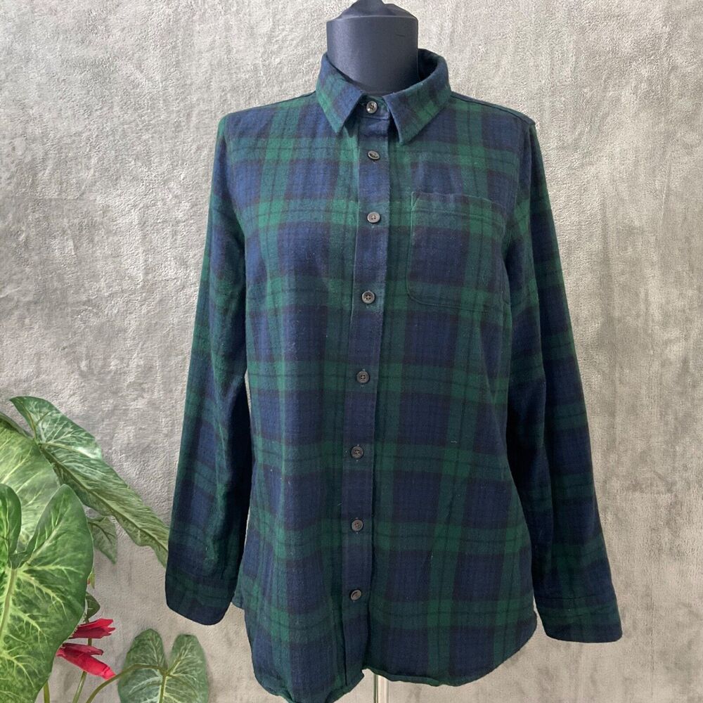 LL Bean Top Womens Small Blue Green Tartan Plaid Flannel Slightly Fitted Outdoor